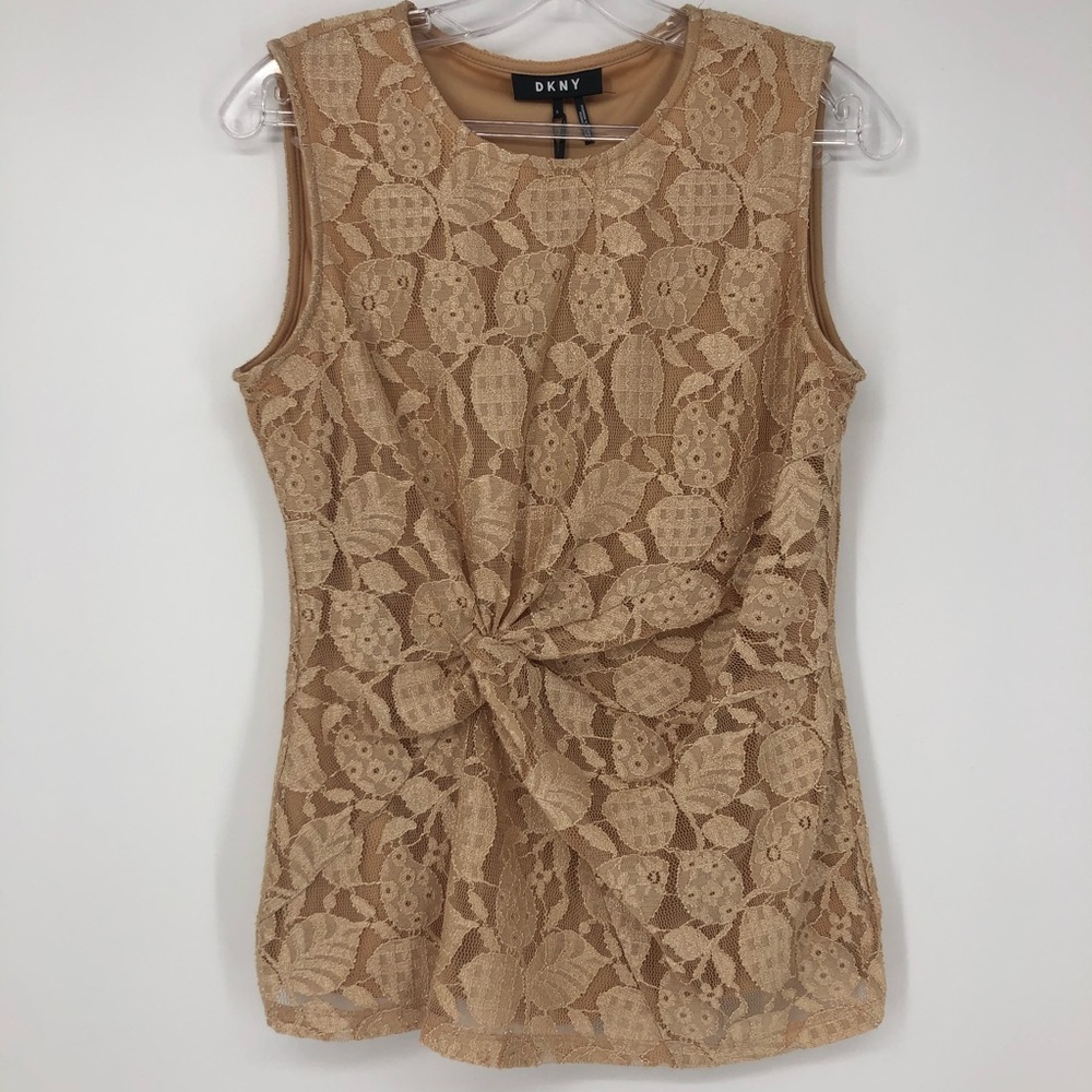 💖3/$15💖DKNY Beige Sleeveless Lace Knotted Blouse
